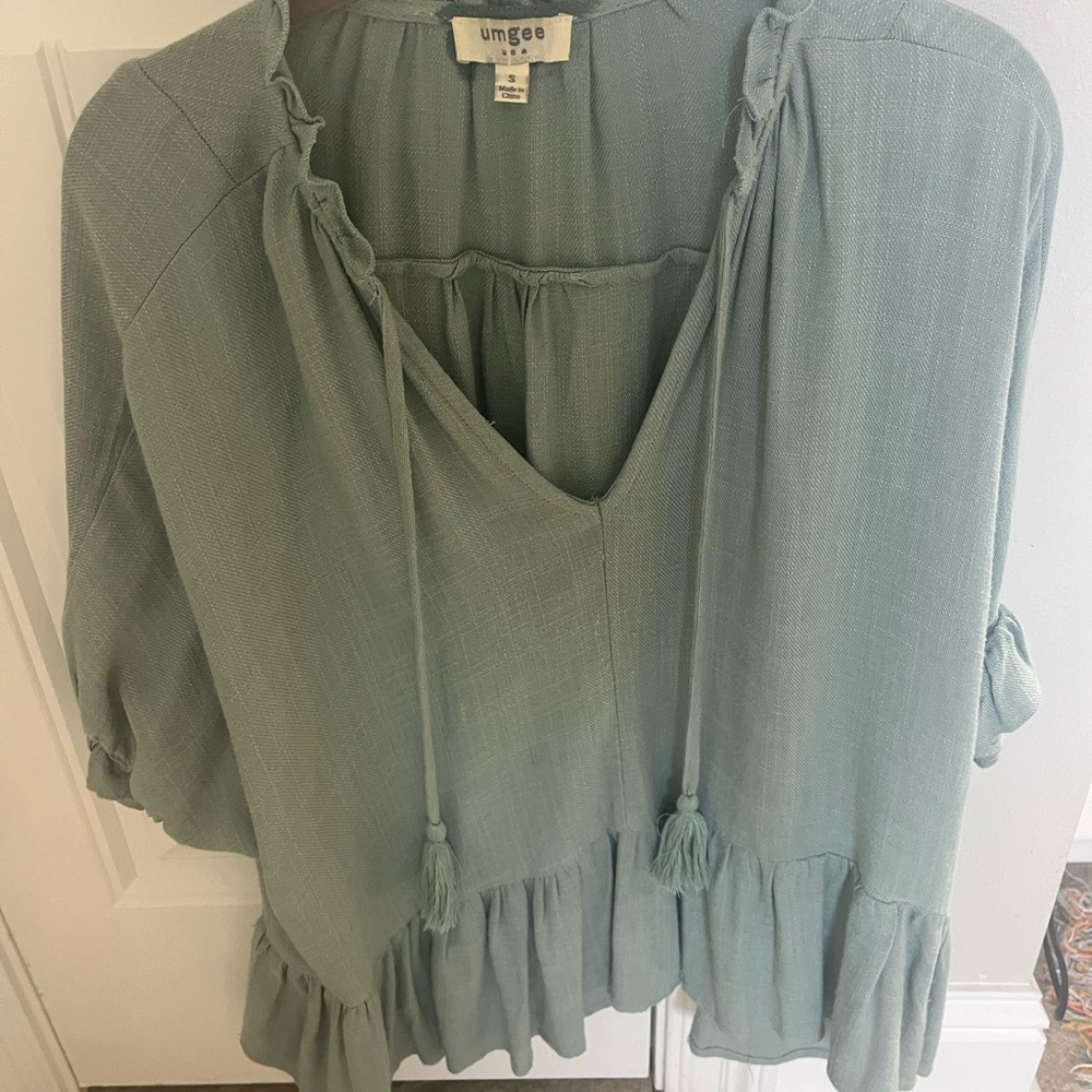 Umgee Women's Sage Ruffle Blouse